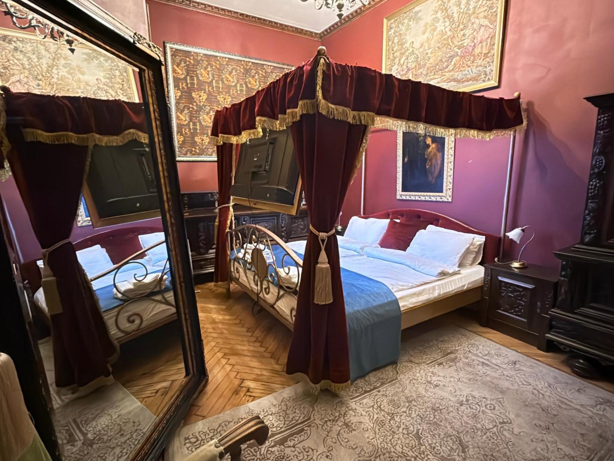 Classic Love Story In Old Cluj I Εξωτερικό φωτογραφία